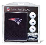 Team Golf NFL New England Patriots Geschenk-Set, Besticktes Golfhandtuch, 3 Golfbälle und 14 Golftees 6,5 cm Verordnung, dreifach gefaltetes Handtuch, ...
